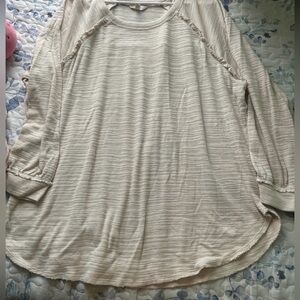 Terra & Sky Women's Cream Textured Sweatshirt